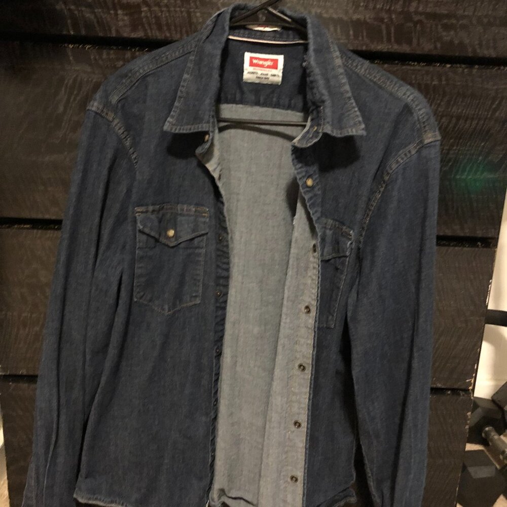 Men's Wrangler Blue Jean Long-Sleeved Shirt Size L